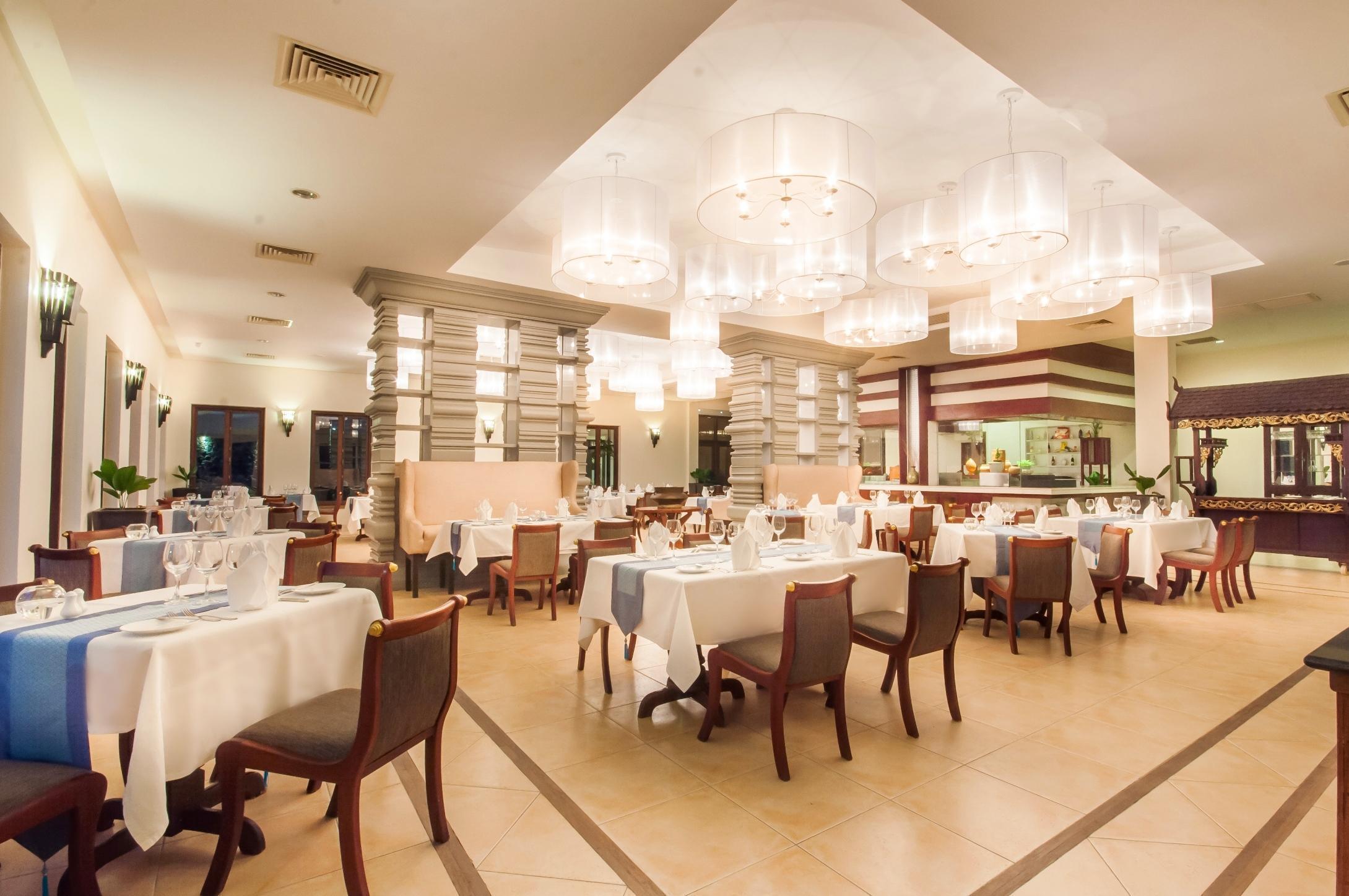 Lotus Blanc Hotel 5*